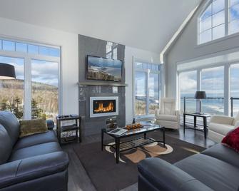 Le Fluvial - With stunning view of the Saint-Lawrence river! - Les Éboulements - Living room