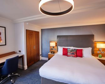 The Cumberland - London - Bedroom