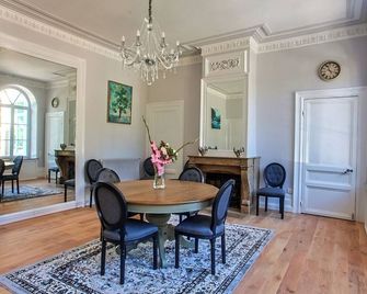 Maison Grandsire Logis de Charme - Saint-Léonard - Dining room