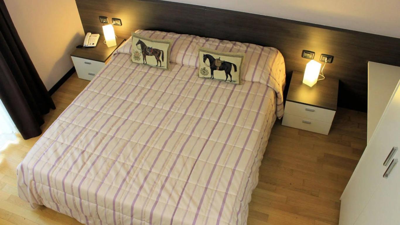EQ Hotel