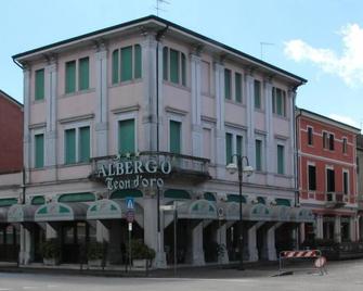 Albergo Ristorante Leon d'Oro - Noventa di Piave - Bâtiment
