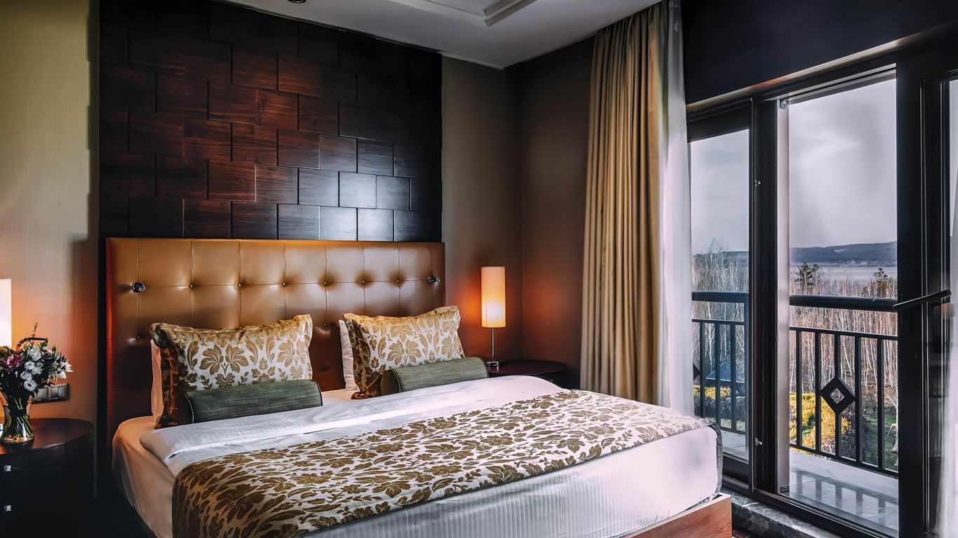 博羅沃厄里科斯酒店 - 休欽斯克