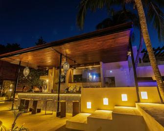 Lotus Boutique Hotel & Wellness Center - Adults Only - Isla Mujeres - Bar