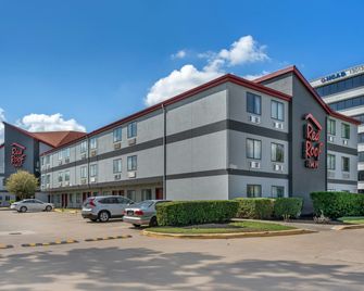 Red Roof Inn Houston Brookhollow - Houston - Building
