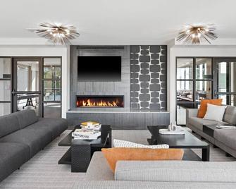 Luxurious 2br - 2ba Apt At Hyatus - Somerville - Sala de estar