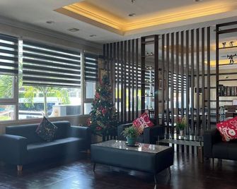 Vera Hotel - Angeles City - Lobby