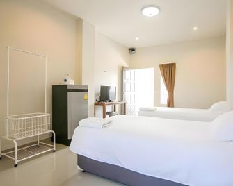 J-House Phetchaburi - Phetchaburi - Camera da letto