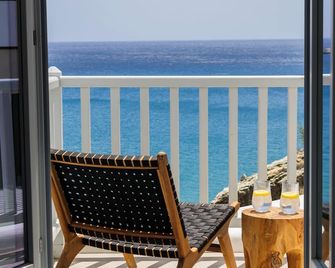 Blue Sand Boutique Hotel And Suites - Agkali - Balcón