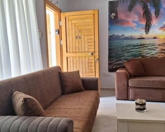 Boheme B6 Sunrise Beach - Kumyali - Sala de estar