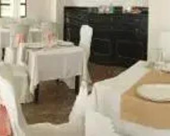 Hotel Dracos - Cebreros - Hallway