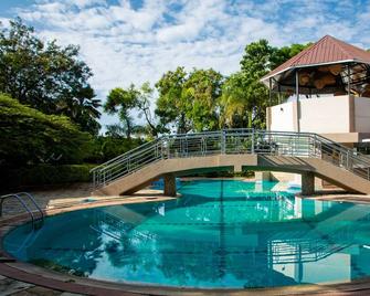 St Johns Manor - Kisumu - Piscina