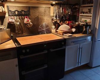 La Maison Babjac - Ury - Cuisine