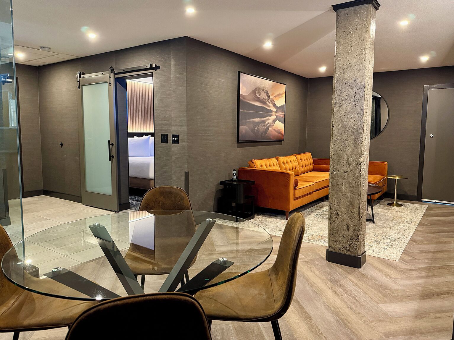 Carriage House Hotel & Conference Centre - Calgary