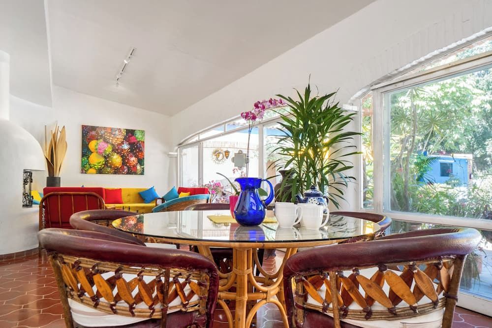 جاردن أوف دريمز بوتيك هوتل - اجيجيك - غرفة طعام