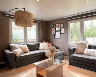 Fonnies Chalet - Geel - Wohnzimmer
