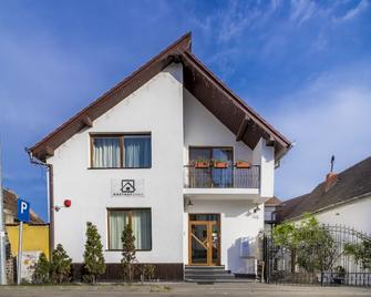 Gasthof Sara - Sibiu - Building