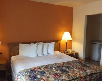 Economy Inn Redding - רדינג - חדר שינה