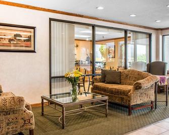 Quality Inn Wilkes-Barre near Arena - Wilkes-Barre - Lobby