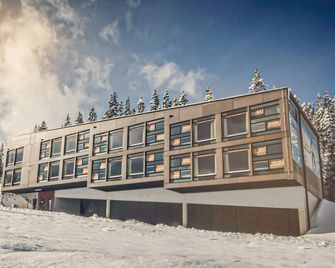 Holzboxen Planneralm - Donnersbach - Gebäude