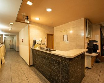 Hotel Hana - טקאיאמה - דלפק קבלה