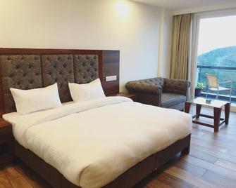 Hotel Chail Residency - Chail - Bedroom