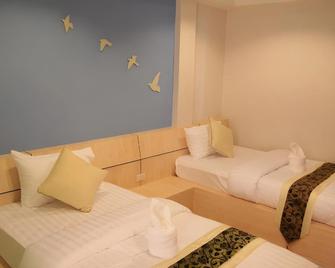 Hotel Le Lerts Living - Khon Kaen - Bedroom
