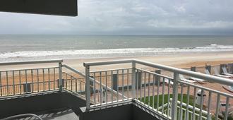 Arya Blu Inn and Suites - Ormond Beach - Balcón