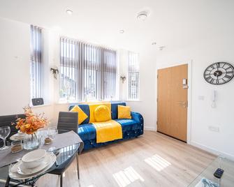 Cozy Retreat near Hollingworth Lake, Milnrow, Rochdale - Rochdale - Living room