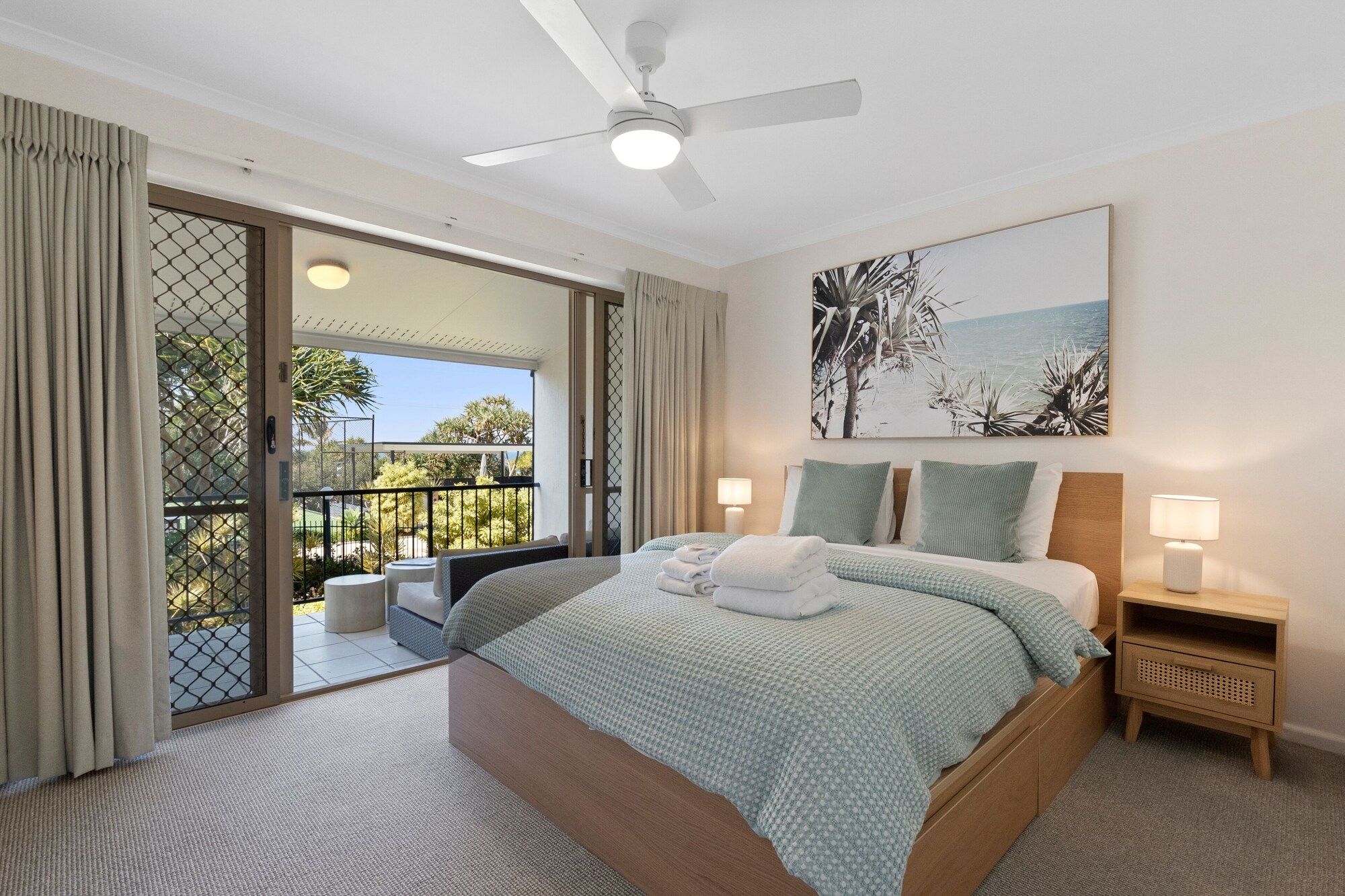 Beach Breakers Resort - נוסה הדס - חדר שינה