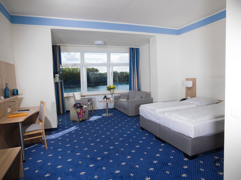 Hotel Deutscher Kaiser - ליבק - חדר שינה
