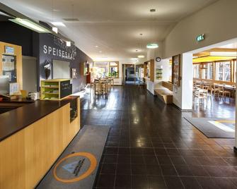 Jugendherberge Garmisch-Partenkirchen - Garmisch-Partenkirchen - Lobby