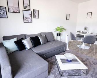 City Suite - 5 Min To Hbf - Mannheim - Sala de estar