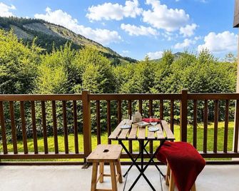 Residence Les Chalets Des Evettes - Flumet - Balcony