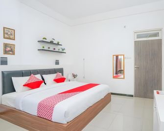 Central City Family Residence - Surabaya - Quarto