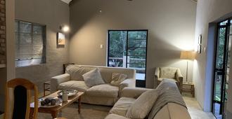 Blyde Canyon House - Hoedspruit - Living room