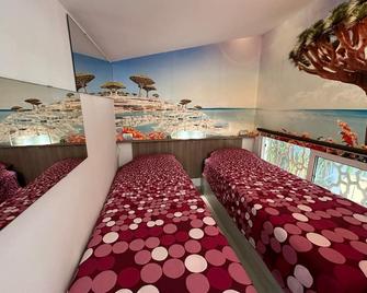 Birdcage Gay Men Resort and Lifestyle Hotel - Maspalomas - Phòng ngủ