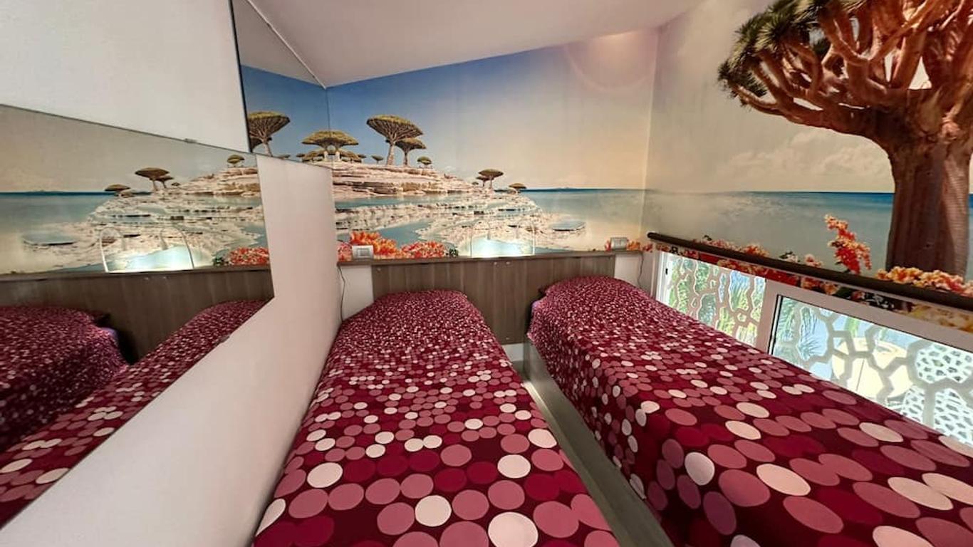 Birdcage Gay Men Resort and Lifestyle Hotel