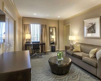 روبرت تريت هوتل - نيوآرك - غرفة معيشة