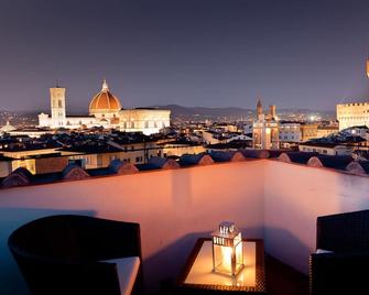 Hotel Torre Guelfa Palazzo Acciaiuoli - Florence - Balcony