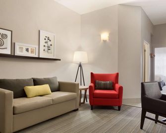 Country Inn & Suites by Radisson, Jackson, TN - Jackson - Sala de estar