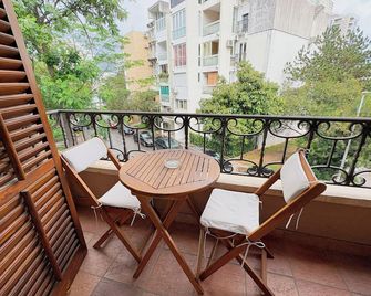 Central Hotel & Restaurant - Budva - Balcón