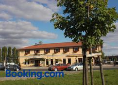 Gasthof Strausberg Nord - Strausberg - Gebouw