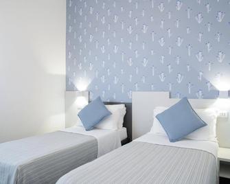 Hotel Mon Pays - Rimini - Bedroom
