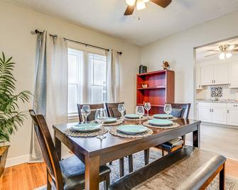 6 Mi to Dtwn Attractions Buffalo Apartment! - Buffalo - Dining room