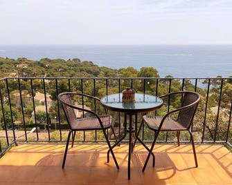 Wonderful Apartment with Outstanding Views - Calella de Palfrugell - Calella de Palafrugell - Balcony