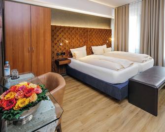 Hotel Heidelberger Hof - Heidelberg - Schlafzimmer