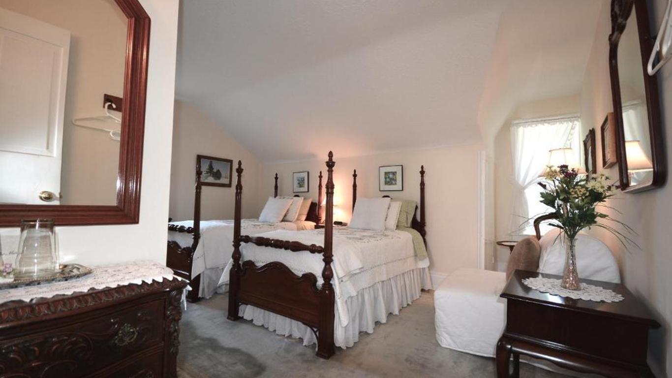 1842 Bed & Breakfast