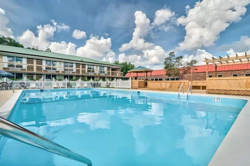 Guest Inn Aiken - Aiken - Piscina