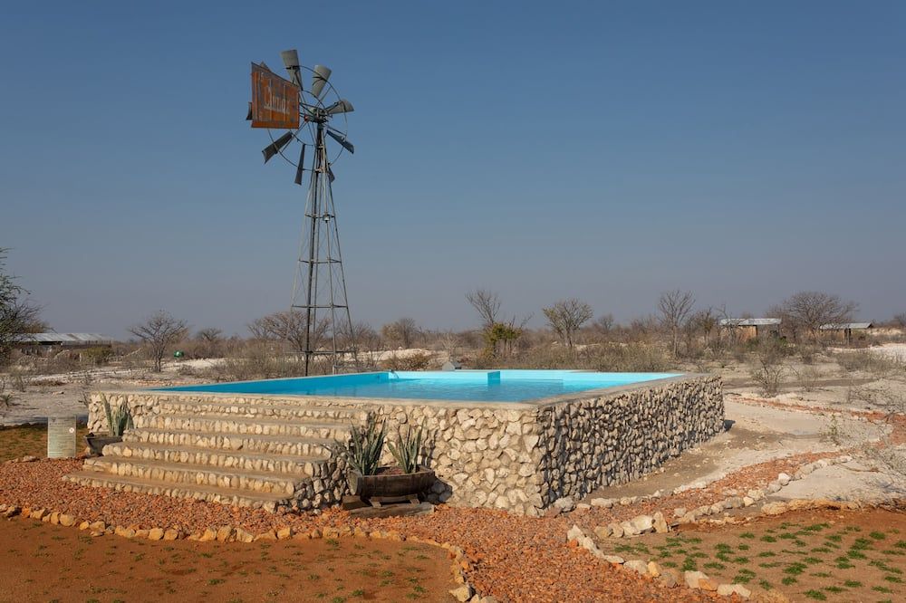 Etosha Trading Post - Okaukuejo - Piscina
