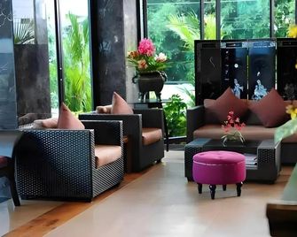 Bonito Chinos Hotel - Nakhon Sawan